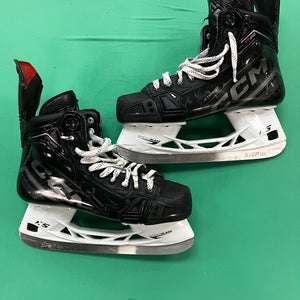Senior CCM JetSpeed FT690 Hockey Skates | Size 8.5