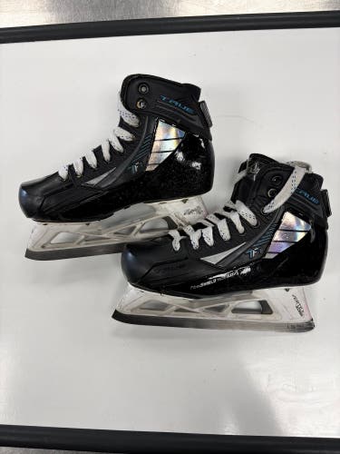 2021 True TF7 Hockey Goalie Skates Size 4 (Used)