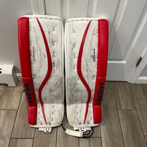 28" Vaughn Ventus LT68 Goalie Leg Pads (Used)