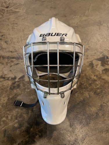 White Junior Bauer Profile 940x Goalie Mask (Used)