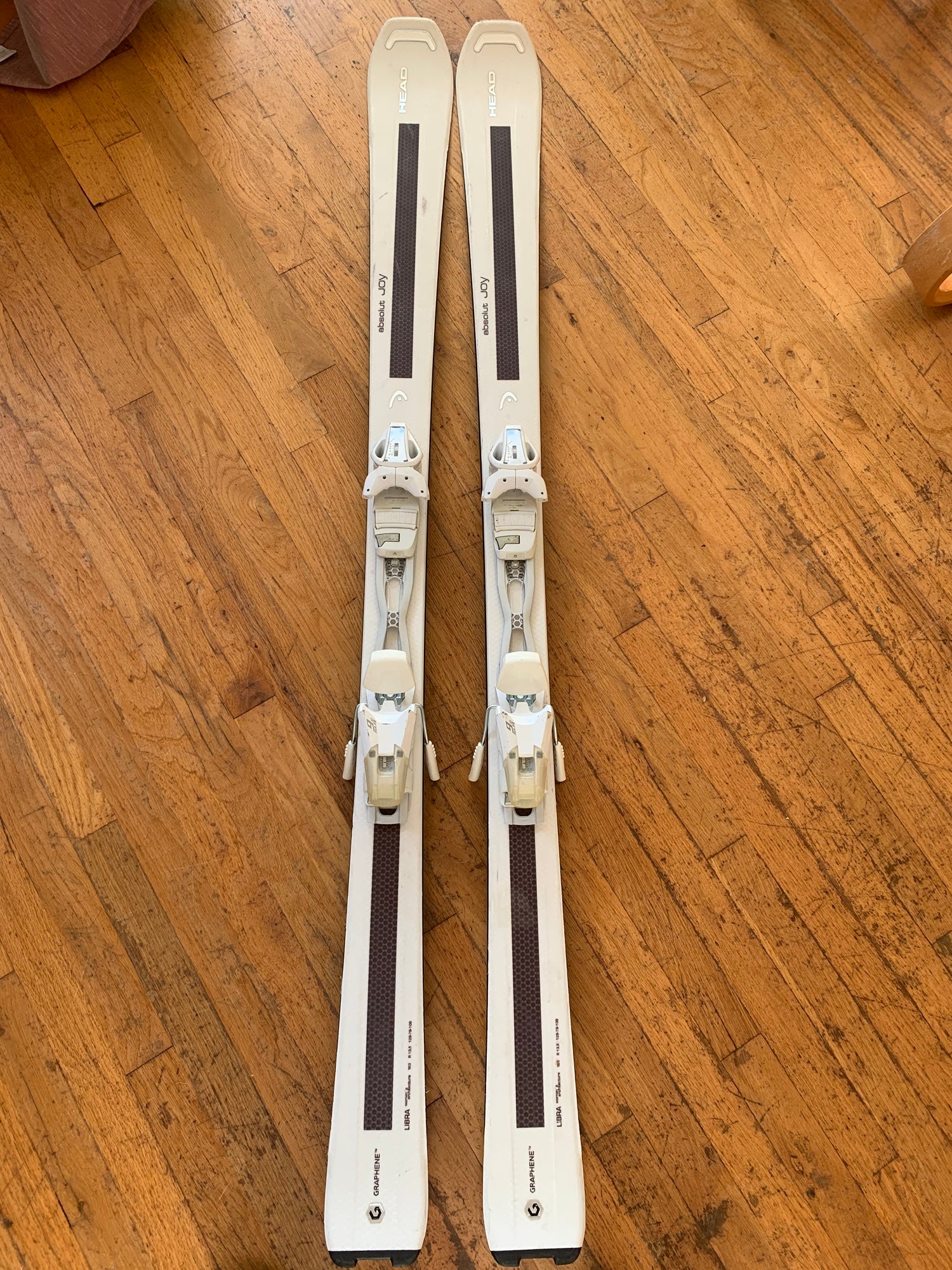 HEAD V-Shape V6 Skis 163 Cm | SidelineSwap | Buy and Sell on