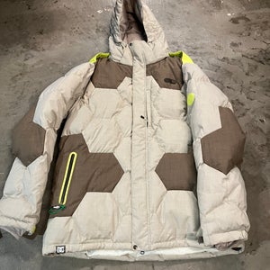 Adult Large DC Snowboard Jacket (Used)