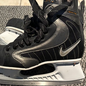 2000 Nike Ignite 4 Hockey Skates Regular Width 9 (Used)