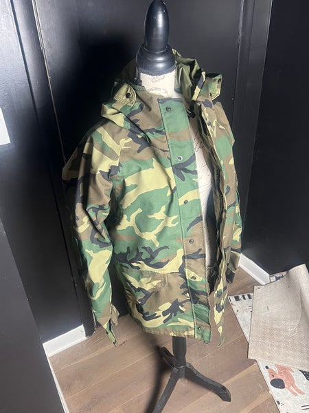 US Military Cold Weather Camouflage Parka 8415-01-228-1315 Medium Regular