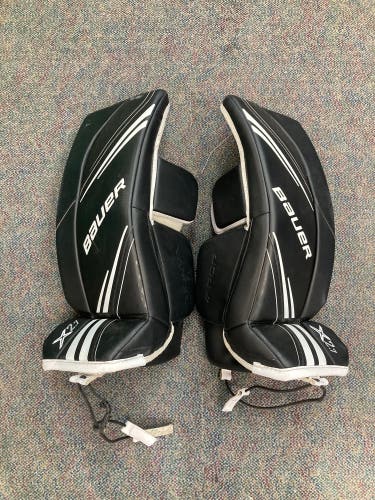Black Small Junior Bauer Vapor X2.7 Goalie Leg Pads (Used)
