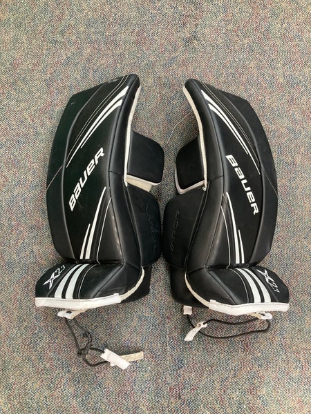 Black Small Junior Bauer Vapor X2.7 Goalie Leg Pads (Used)