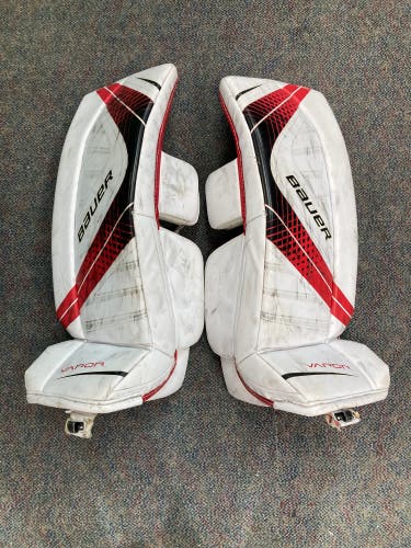 White Medium Junior Bauer Vapor X700 Goalie Leg Pads (Used)