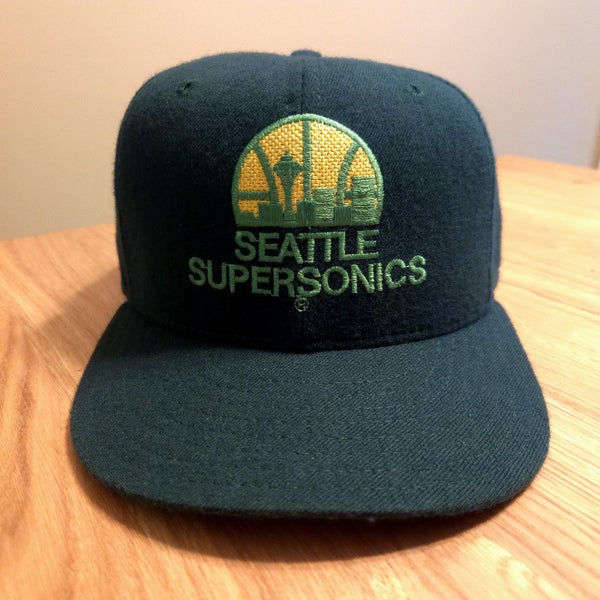 Vintage 1990s Seattle Supersonics New Era 5950 Hat