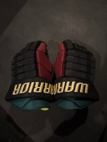Coyotes Warrior Gloves 13" Pro Stock (New)