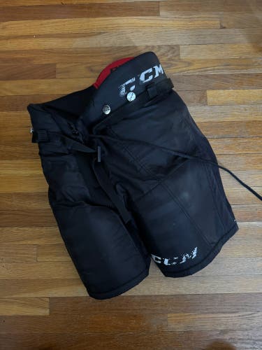 Youth Large CCM QuickLite 230 Hockey Pants (Used)