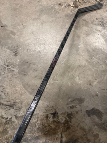 Junior CCM XF Ghost Hockey Stick Right Handed P29+1/4 50 Flex (Used)