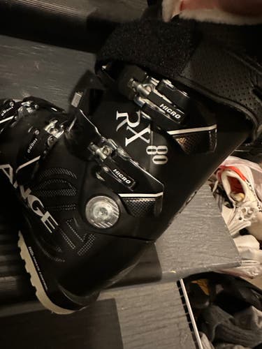 Mondo 23 & 23.5 Women's Lange All Mountain RX Ski Boots (Used)