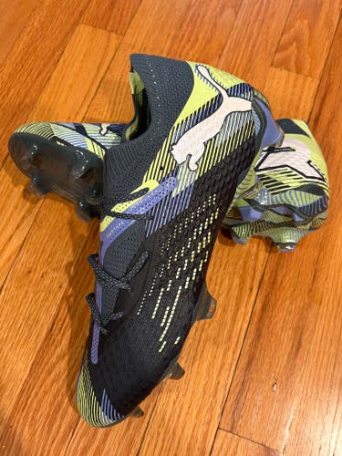 Men's Size M 10.5 (W 11.5) Puma Future 7 Ultimate Molded Cleats Cleats (New)