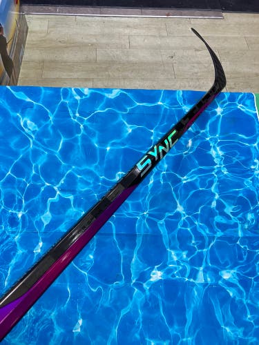 Junior Bauer Nexus Sync Hockey Stick Right Handed P92 50 Flex Pro Stock (Used)