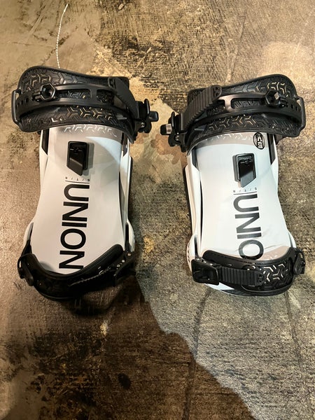 2025 Small Union STR Snowboard Bindings