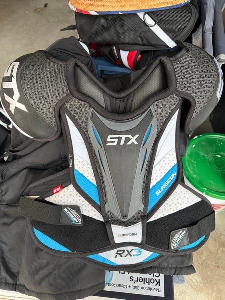 Medium/Large Adult STX Surgeon 500 Shoulder Pads (Used)