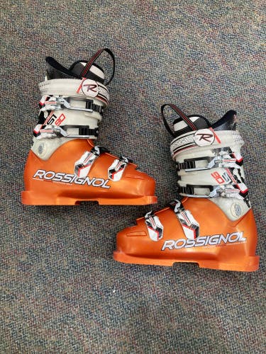 Mondo 25 & 25.5 Rossignol Hero World Cup Ski Boots Soft Flex (Used)