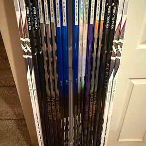 Senior Bauer Right Handed Hockey Stick P28 75 Flex (New)