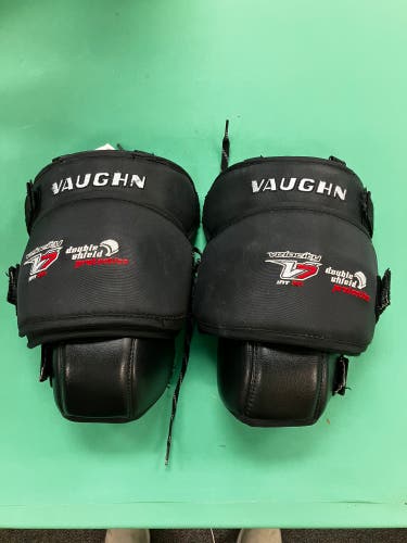 Vaughn Velocity V7 Pro XR Goalie Knee Pads | Intermediate