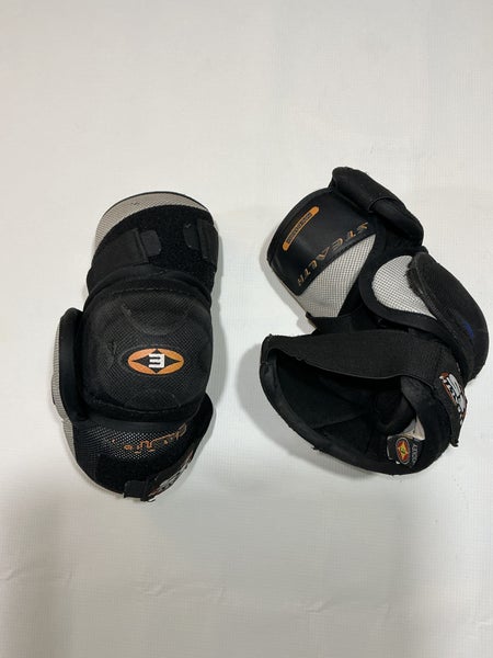 Intermediate Medium Easton Stealth Elbow Pads (Used)