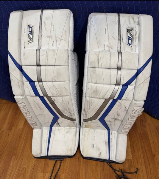 31" Vaughn V10 Pro Carbon Regular Goalie Full Set (Used)