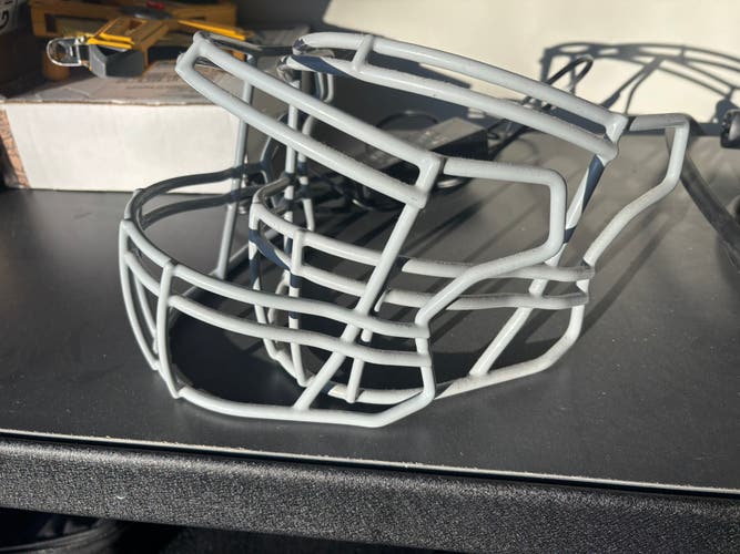 Youth Small/Medium Riddell SpeedFlex Helmet (New)