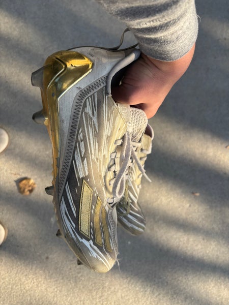 Unisex Size M 8.0 (W 9.0) Adidas adizero Low Top Turf Cleats (Used)