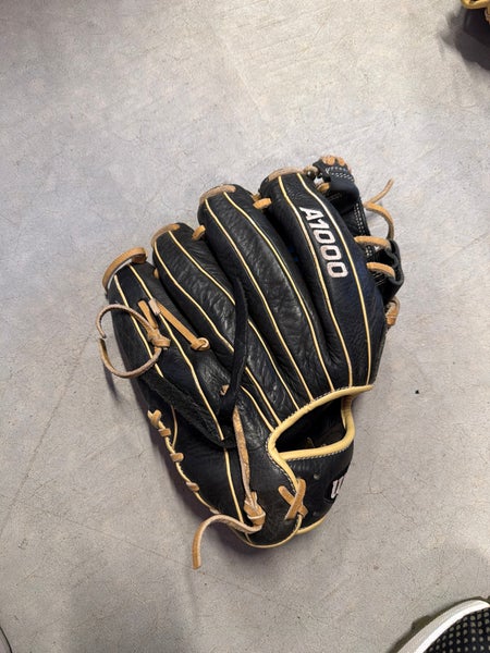 Wilson A1000 RH Infield Baseball Glove 11.75" (Used)