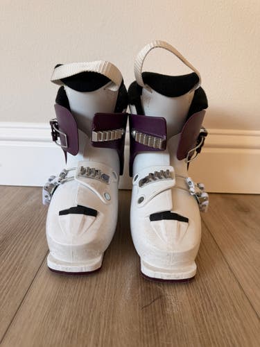 Kid's Used Atomic All Mountain Hawx 90 Ski Boots Medium Flex