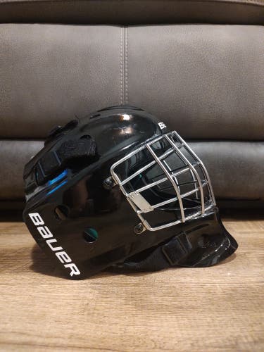 Youth Bauer NME 4 Goalie Mask (Used)