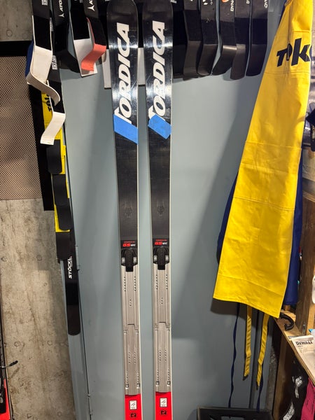 Nordica Dobermann GS WC 196 cm Skis (Used)