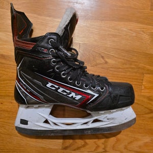 CCM JetSpeed FT2 Hockey Skates Regular Width 6 (Used)