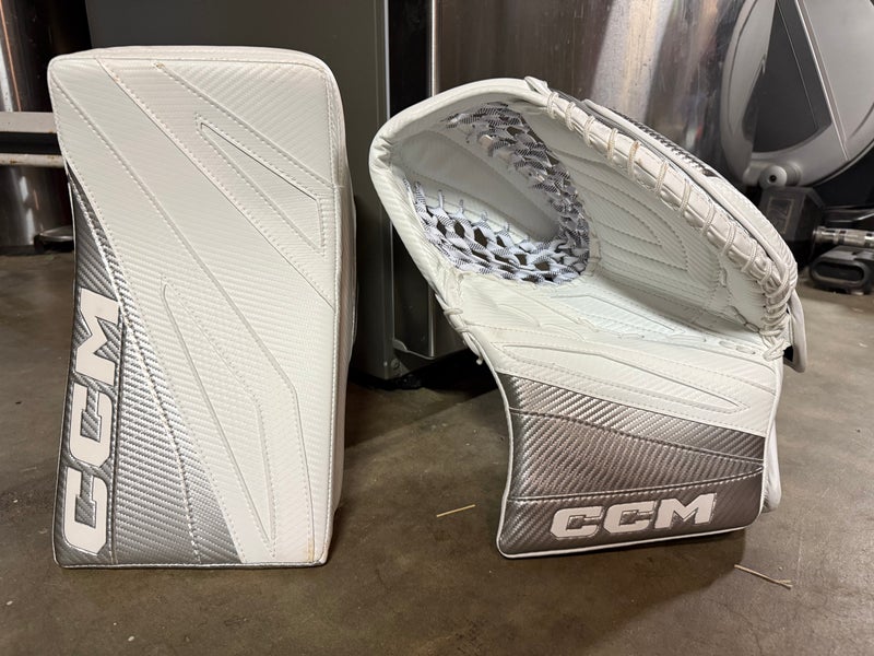 New CCM EFlex 7 Pro Regular Goalie Glove and Blocker set