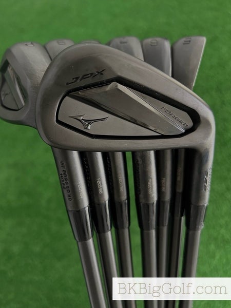 Mizuno JPX 925 Forged Black Iron Set 4-P / Dynamic Gold S400 Stiff