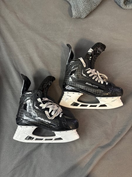 Bauer Supreme Mach Hockey Skates Size 6 (Used) NO BLADES