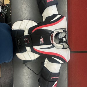 Vaughn Ventus LT60 Junior Large Goalie Chest Protector (Used)-In good shape