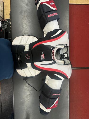 Vaughn Ventus LT60 Junior Large Goalie Chest Protector (Used)-In good shape