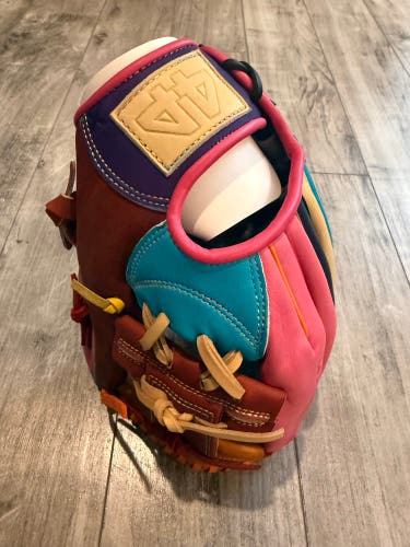 44 Pro 44 RH Baseball Glove 11.5" (New)