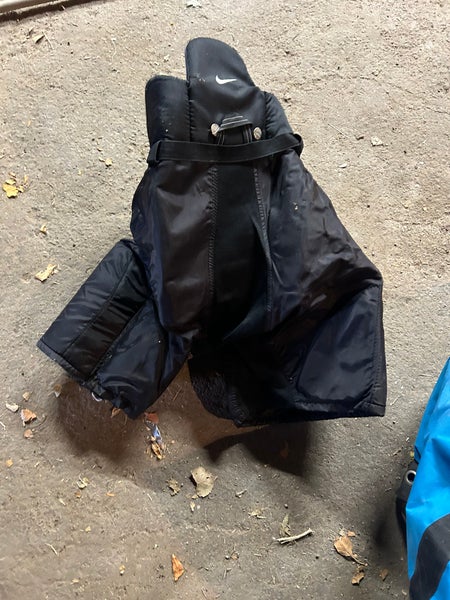 Junior XL Nike Quest 3 Hockey Pants (Used)