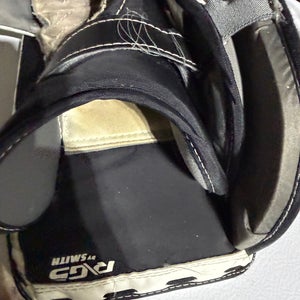 Warrior Ritual G5 Regular (Used) - Glove and Blocker - Regular- Junior