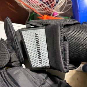 Small/Medium Intermediate Warrior Ritual XP Goalie Chest Protector (Used)