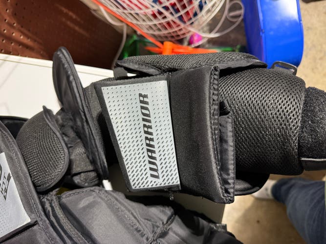 Small/Medium Warrior Ritual XP Goalie Chest Protector (Used)