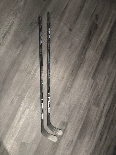 Two True HZRDUS 9X4 PRO STOCK Left Hand Hockey Stick P92 85 Flex (New)