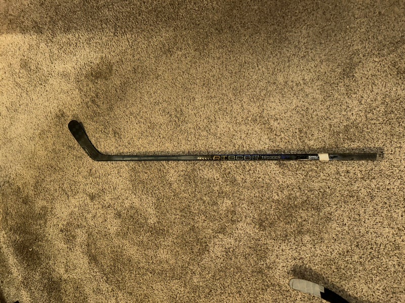 Intermediate CCM Ribcor Trigger 9 Pro Right Handed Hockey Stick P29 65 Flex (Used)