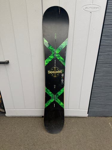 Burton futura x vapor carbon fiber snowboard 169