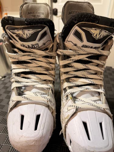 Mission Inhaler WM03 Inline Skates Wide Width Size 5.5 (Used)