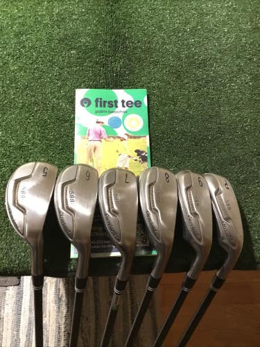 Cleveland 588 Altitude Hybrid Irons Set 5-PW Regular ActionLite 55 Graphite