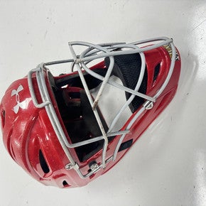Used Under Armour 6 1/4-7 Catchers Helmet w/Mask Red One Size 11860-S000301923