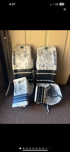 Small 2020 Bauer Ultrasonic Goalie Leg Pads (Used)
