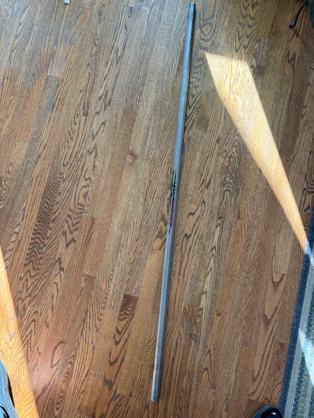Vintage Warrior Titan Lacrosse Shaft
